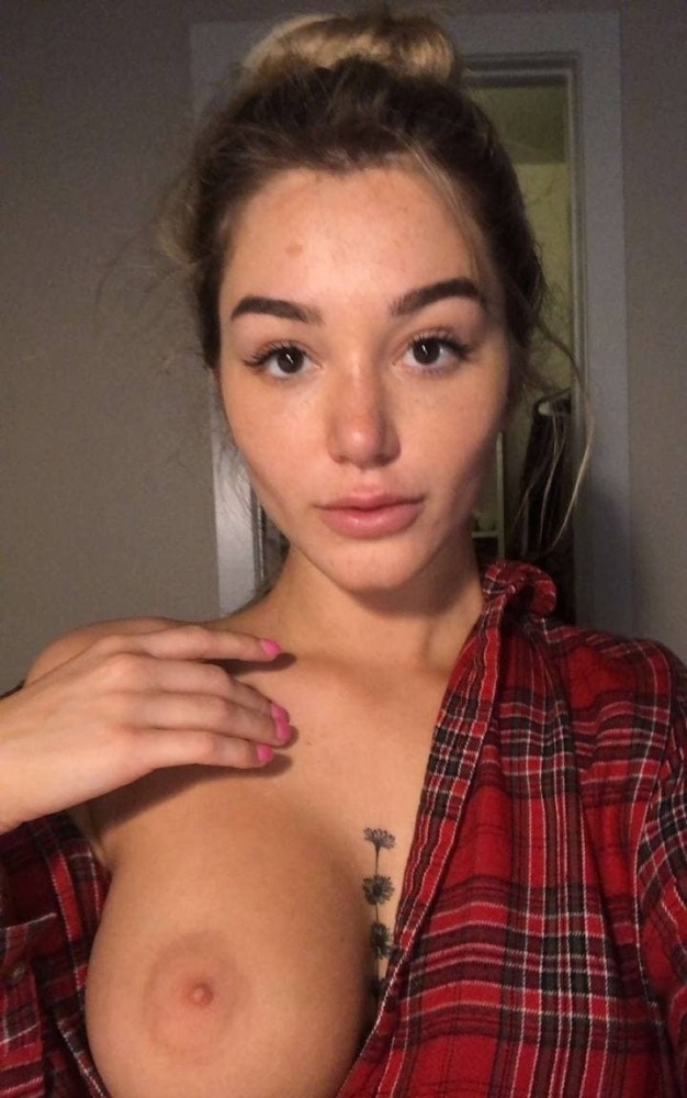 Индивидуалка Карина фото № 2 в городе Южноуральск